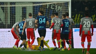 Вратарят на Кремонезе Емил Аудеро е бил разтърсен от експлозия