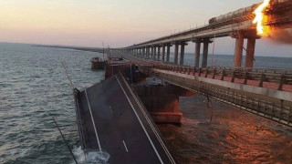 Движението на автомобили по Кримския мост беше преустановено на 12