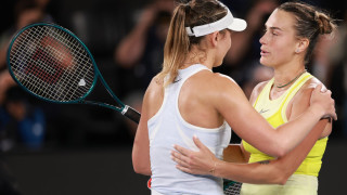 Защитаващата трофея си от миналата година на Australian Open Арина