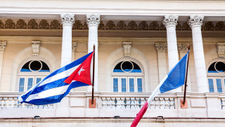 Посолството на Куба в Париж нападнато с коктейли "Молотов", Хавана обвини САЩ