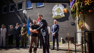 Нидерландският премиер в оставка Марк Рюте увери украинският президент Володимир