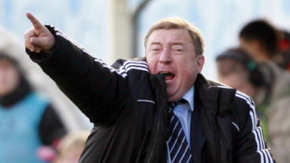 Ръководството на Левски продължава упоритото търсене на нов старши треньор Поредното