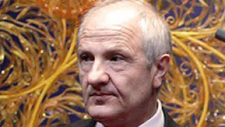 Лидерът на Косово готов на среща с Тадич като "равен с равен"