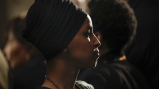 Демократът Илхан Омар обяви подкрепата си за американския сенатор Бърни