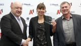  Министър Кралев награди спортист №1 на България за 2018 година Мирела Демирева 