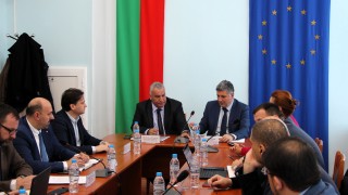 До два месеца ще започне строителството на скоростния път между