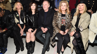 Анорексични модели с разголени гърди на Седмицата на модата (СНИМКИ)