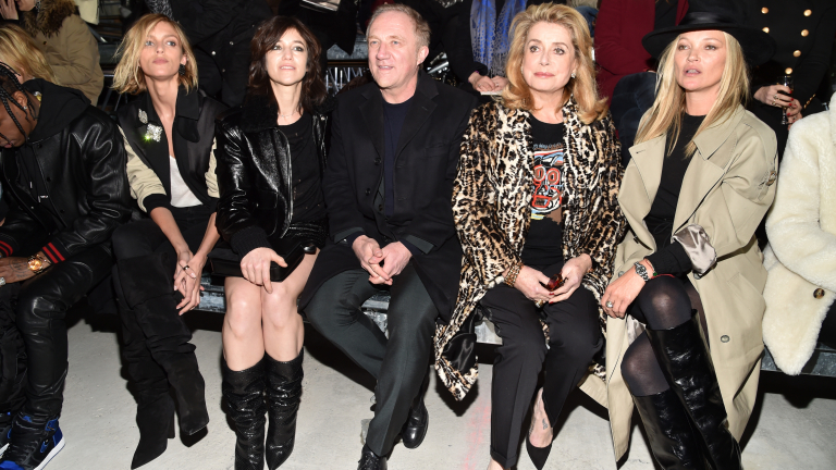 Анорексични модели с разголени гърди на Седмицата на модата (СНИМКИ)