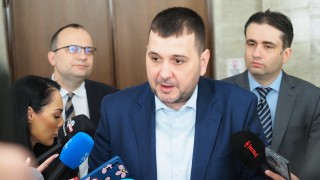 Демократична България част от групата на ПП ДБ в 51 ото Народно