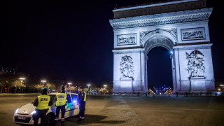 Полицейският час в 15 департамента на Франция наложен за ограничаване