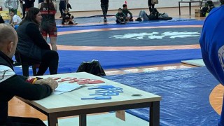 Президентът на БФ Борба Станка Златева предпочете да бъде на