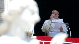 Папата призова за мир 