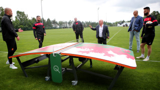 Футболисти от мъжкия национален отбор на България изиграха демонстративен мач