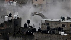 Незаконно строителство на Западния бряг - палестинци спрямо израелци 1/333