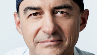 Проф д р Иво Петров е медицински директор и началник Клиника