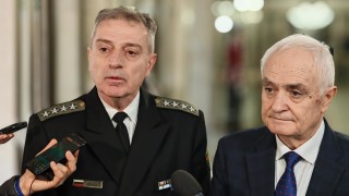 САЩ ни бави с вторите осем F-16