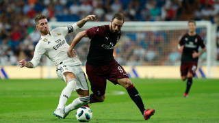 Маурицио Сари е започнал разговори с Гонсало Игуаин за привличането