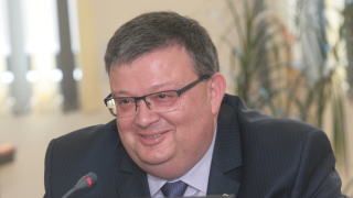 Цацаров успешно противостои на корупцията с доклад пред ВСС