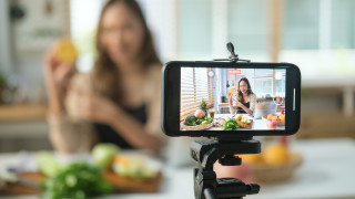 Узбекистан затяга данъчния контрол при куриери и инфлуенсъри по модела на... Русия