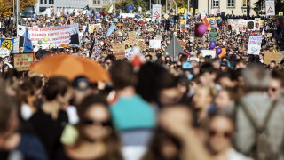 Протестиращи от цяла Германия организираха марш в Берлин срещу ксенофобията
