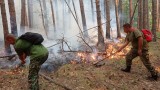Огнеборците в Югово призовават за помощта на хеликоптери от други държави