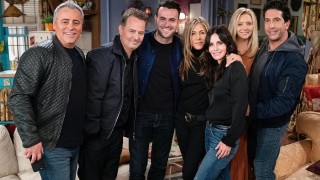 Приятели Отново заедно успя отново да активизира всички фенове на