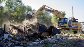 Събарят десетки незаконни постройки в Стара Загора Те са разположени