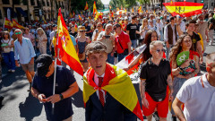 Десетки хиляди в Мадрид поискаха оставката на премиера Санчес