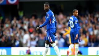 Бранителят на световния клубен шампион Челси Трево Чалоба ще