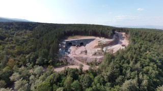 Вече са прокопани първите 70 метра от най дългия двутръбен железопътен