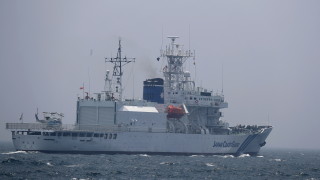 Туристическо корабче с 26 души изчезна край бреговете на Япония