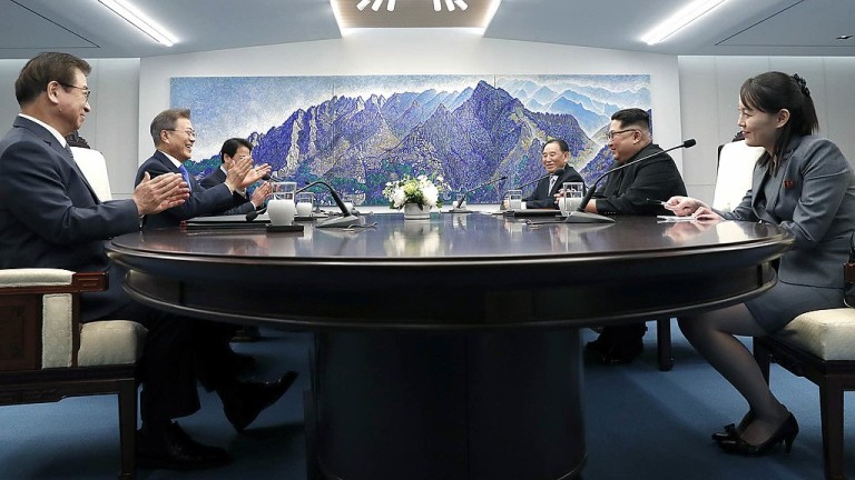 Кой ще управлява Северна Корея - малката сестра на Ким?