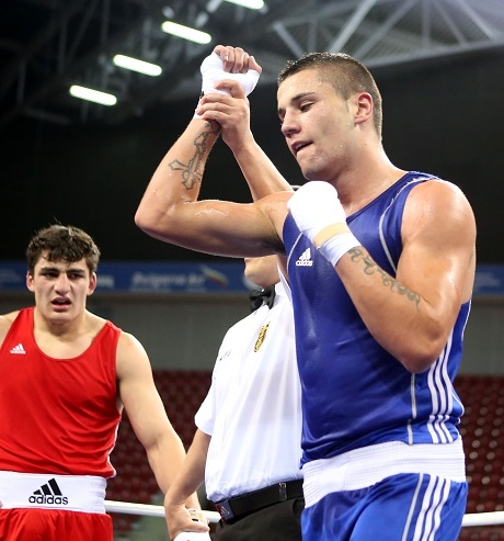 "Зауерланд" проявява интерес към втори български боксьор