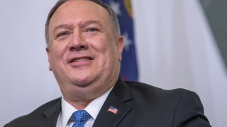 Японската стоманодобивна компания Nippon Steel е наела бившия държавен секретар