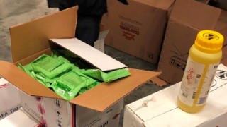 Митничари откриха 56 л течна тор на кола при проверка