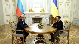 При посещението на Николай Денков в Киев освен че премиерът