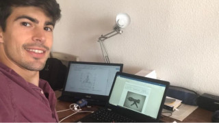 Испанският футболист на третодивизионния Ибиса Алекс Куинтанила се включи