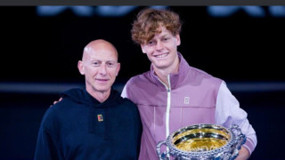 Световният №1 Яник Синер назначи отново фитнес треньора си Умберто Ферара