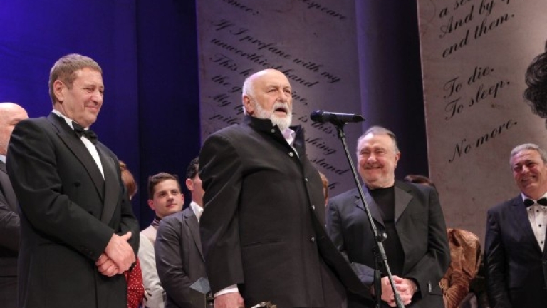 Спектакълът "Гео" на Народния театър "Иван Вазов" спечели три награди "Аскеер - 2016"