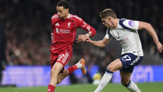 Ливърпул победи Тотнъм с 2 1 в мач от 17 ия кръг