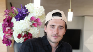 Бруклин Бекъм скъса и последната връзка със семейството си