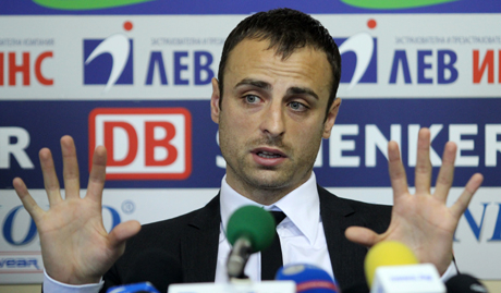 Само в Topsport.bg: Ще стиска ли палци Бербатов за Германия?