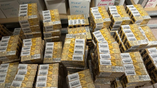 Иззети са големи количества никотинови течности без български акцизен бандерол във Варна