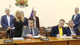 Български пощи ЕАД и синдикатите подписаха споразумение за увеличение на