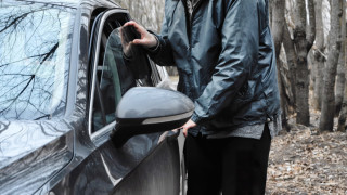 74 годишен жител на Пловдив беше задържан за серия кражби на