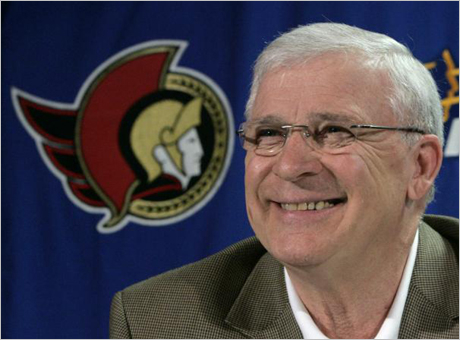 Отава уволни Джон Падок