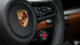Емблематичното Porsche 911 стана хибрид с над 540 к.с. 