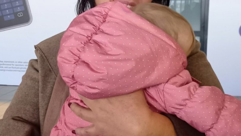 Българче, изоставено от родителите си в Украйна, е върнато у нас