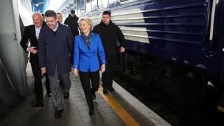 Ръководителят на Европейската комисия Урсула фон дер Лайен пристигна в