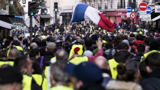 Износът спаси икономиката на Франция от "жълтите жилетки"